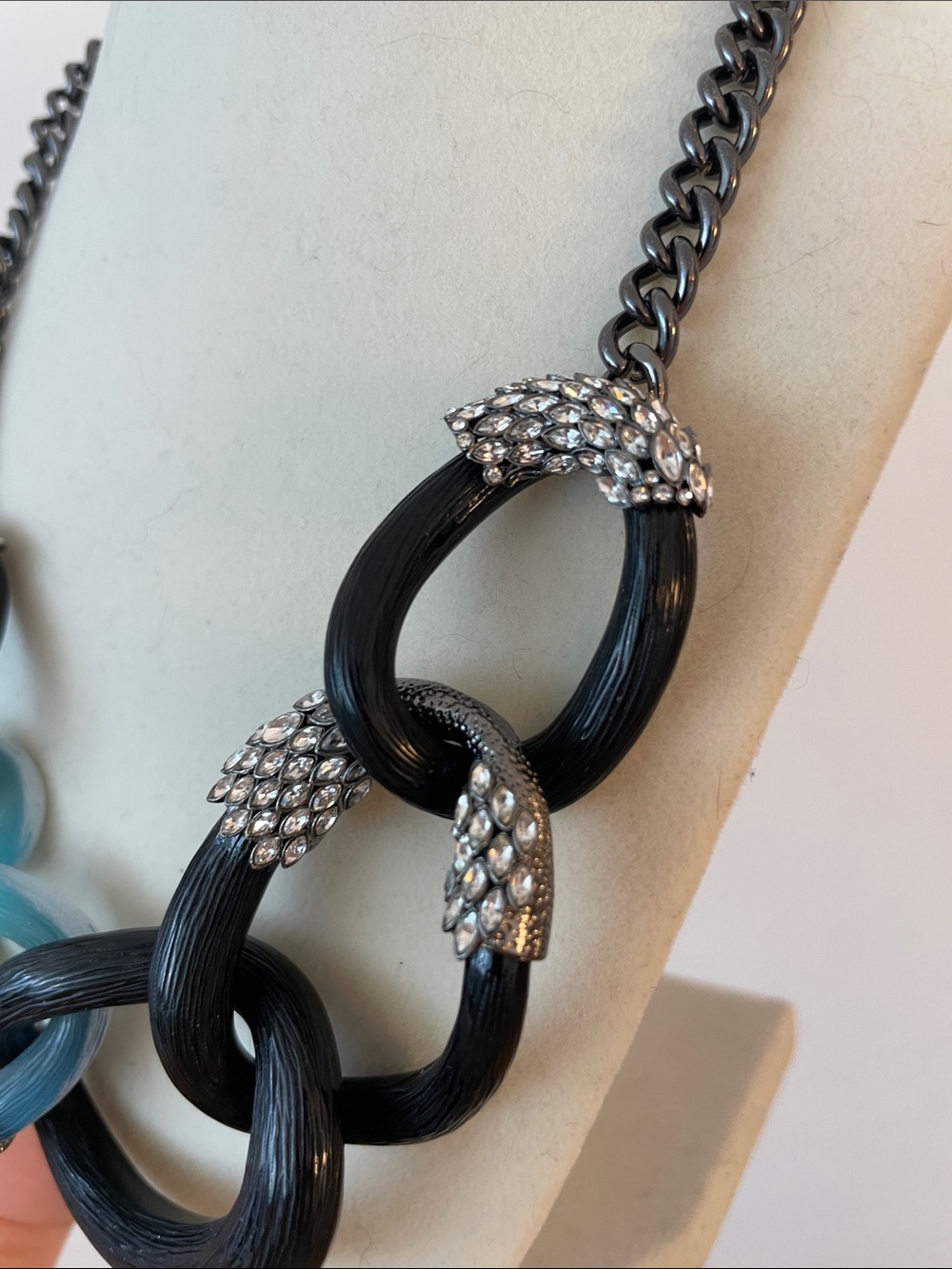 Alexis Bittar Snake Link Necklace Black Lucite Blue Crystal Statement Collar - Picture 3 of 10